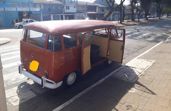 VOLKSWAGEN KOMBI 1.5 LUXO 8V GASOLINA 3P MANUAL